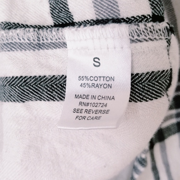 Anthropologie Plaid White Blue Button Up Shirt - Picture 5 of 5